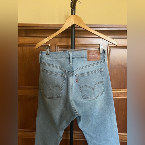 Levi's Jeans High Waist Straight Leg Light Blue Wash Size 29 - Picture 4 of 16